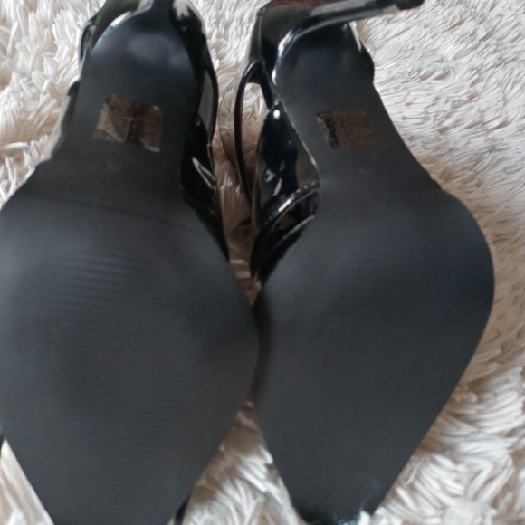 Fashion nova black cut out boots with heel - Picture 12 of 12